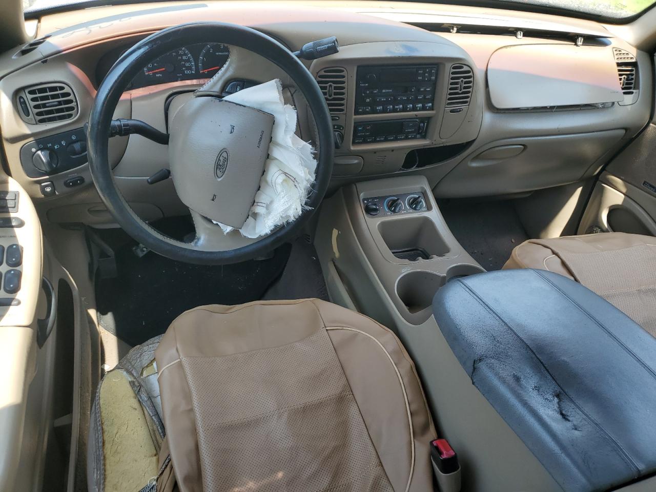 2000 Ford Expedition Eddie Bauer VIN: 1FMPU18LXYLB49870 Lot: 64799304