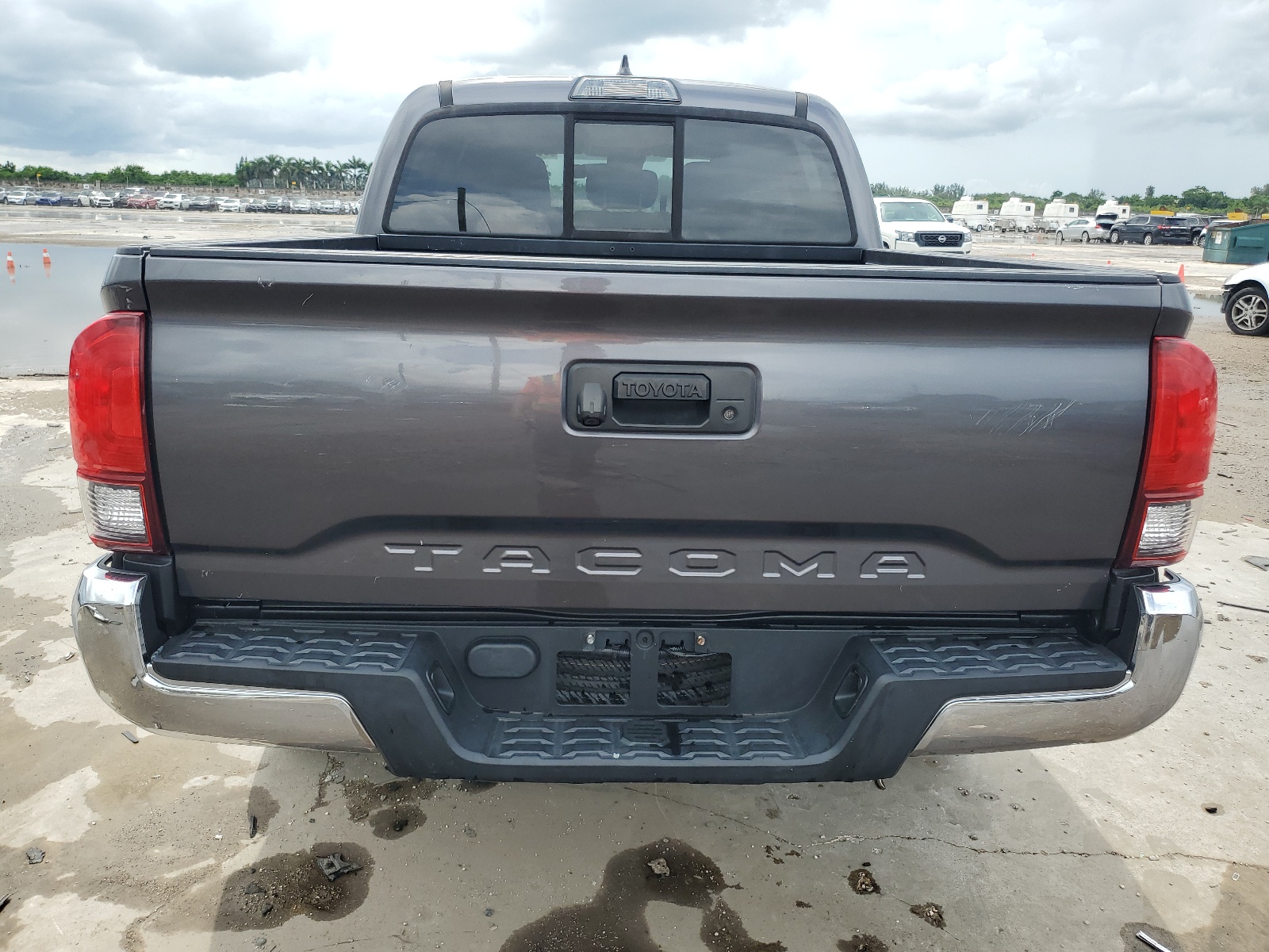 2019 Toyota Tacoma Double Cab vin: 5TFAX5GN8KX140693