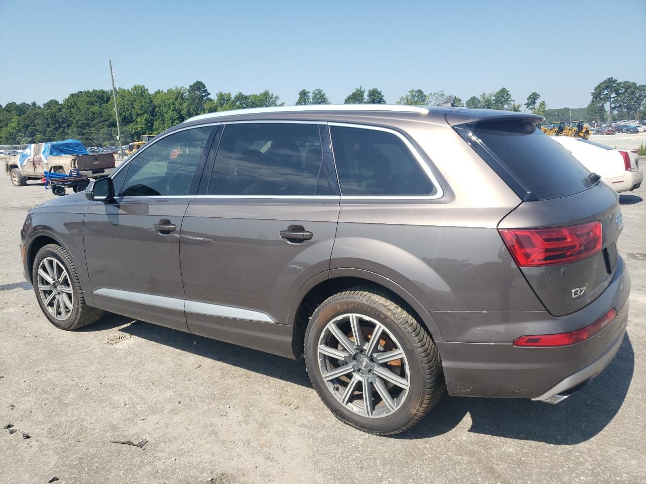 2017 Audi Q7 Prestige VIN: WA1VAAF72HD011061 Lot: 65446114