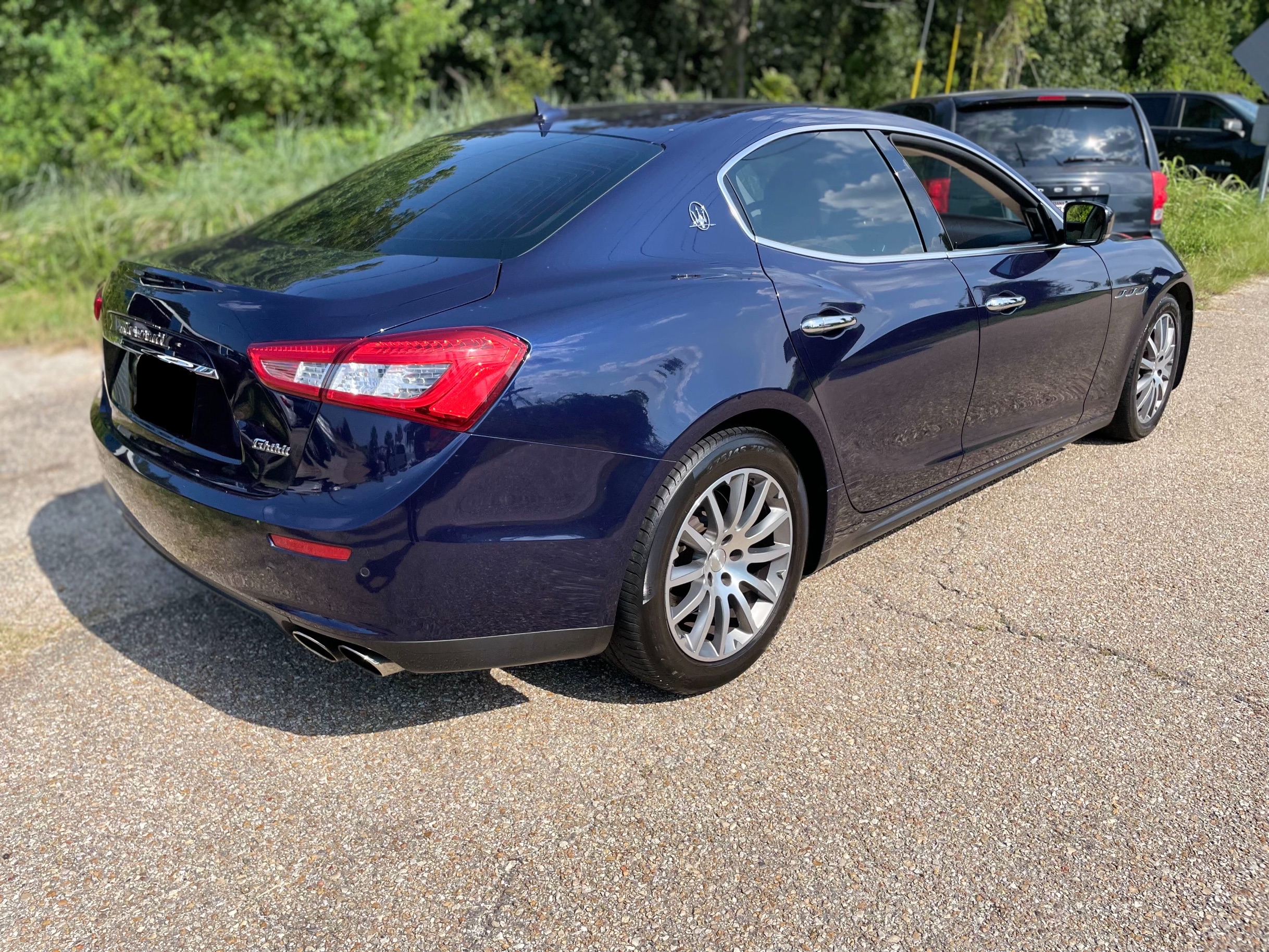 2014 Maserati Ghibli S vin: ZAM57RTA0E1088703