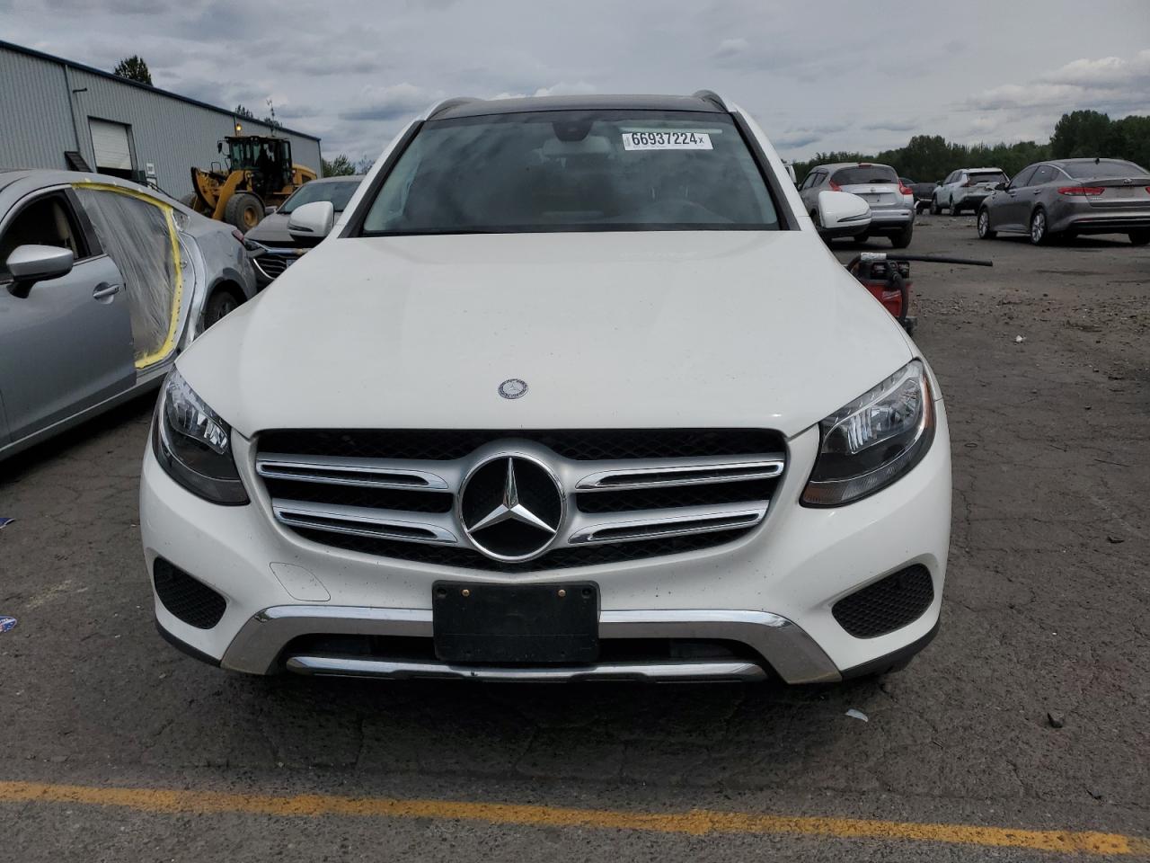 VIN WDC0G4JB1GF113766 2016 MERCEDES-BENZ GLC-CLASS no.5