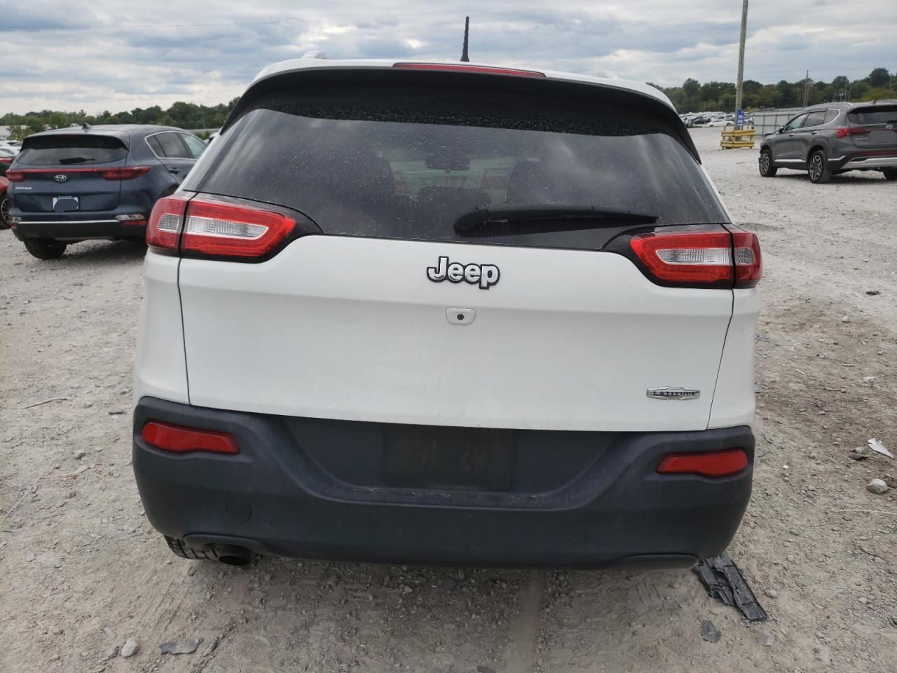 2016 Jeep Cherokee Latitude VIN: 1C4PJLCB9GW376293 Lot: 66896954