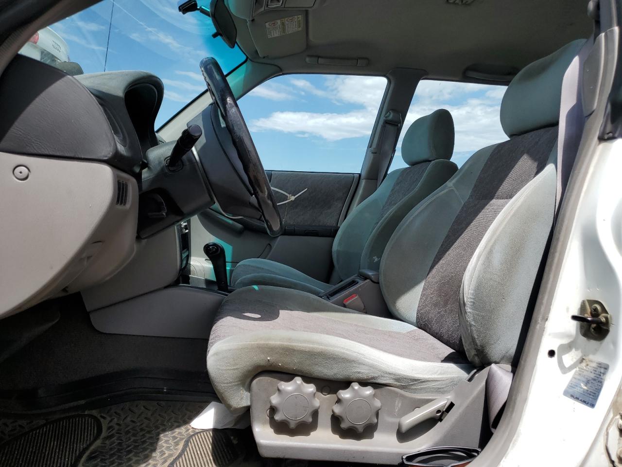 1999 Subaru Forester L VIN: JF1SF6354XH708450 Lot: 67883284