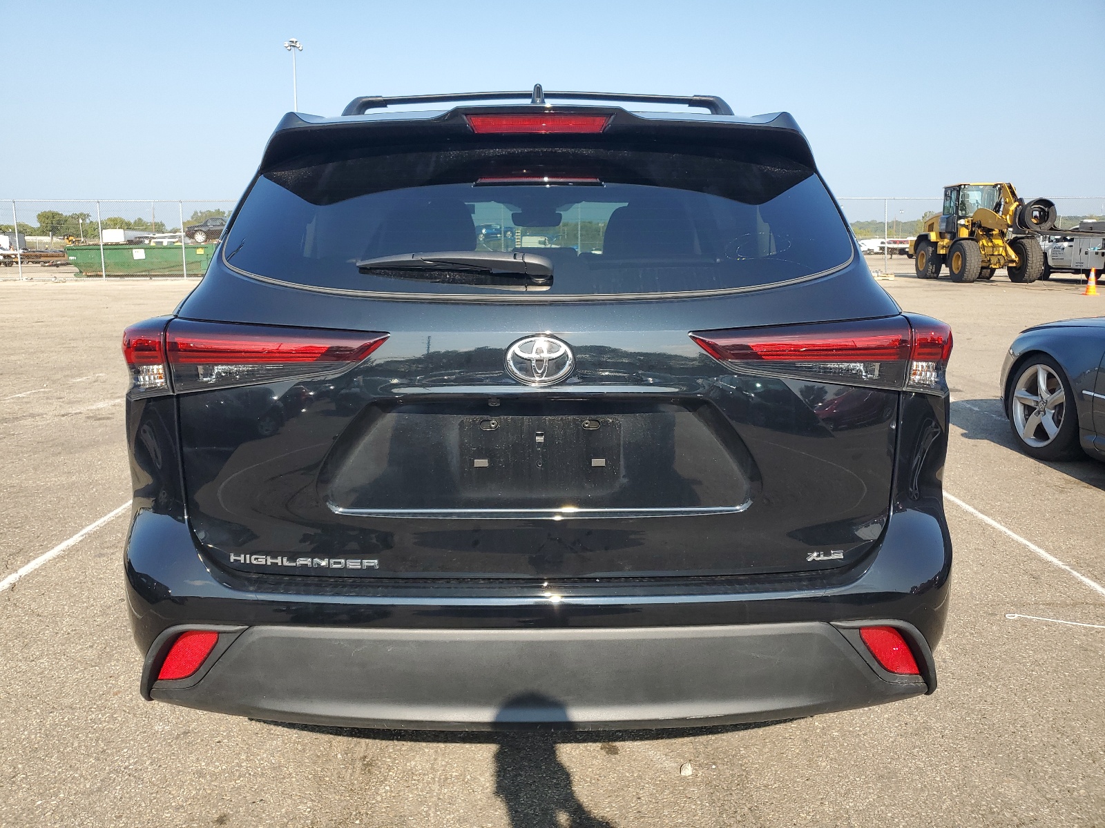 5TDKDRAH1RS049935 2024 Toyota Highlander Le