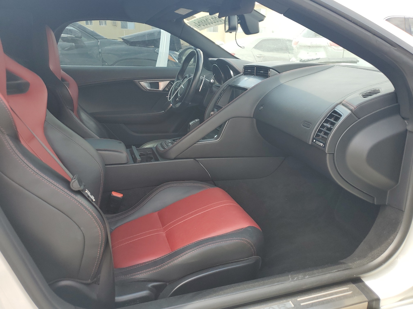 SAJWJ6HL7GMK31846 2016 Jaguar F-Type R