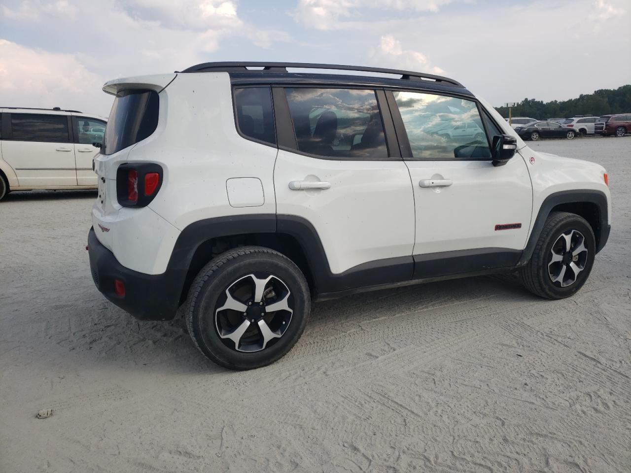 ZACNJDC17NPN81526 2022 Jeep Renegade Trailhawk