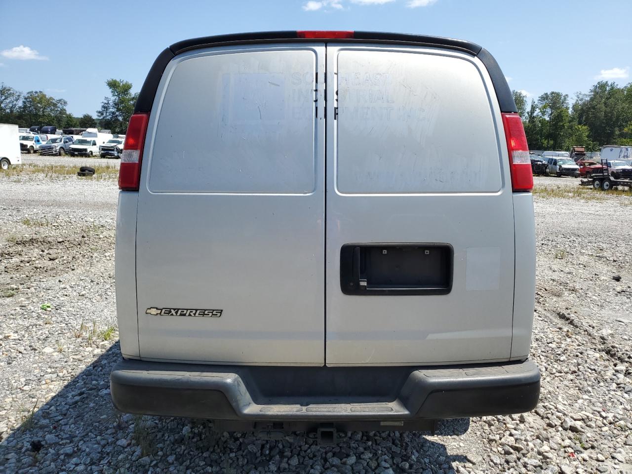 2019 Chevrolet Express G2500 VIN: 1GCWGAFP0K1356154 Lot: 68789424