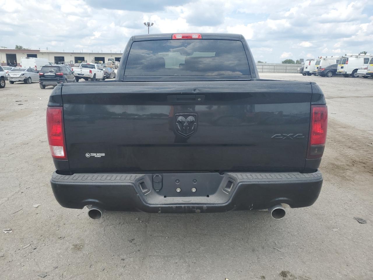 2017 Ram 1500 St VIN: 3C6RR7KT0HG746833 Lot: 66898774