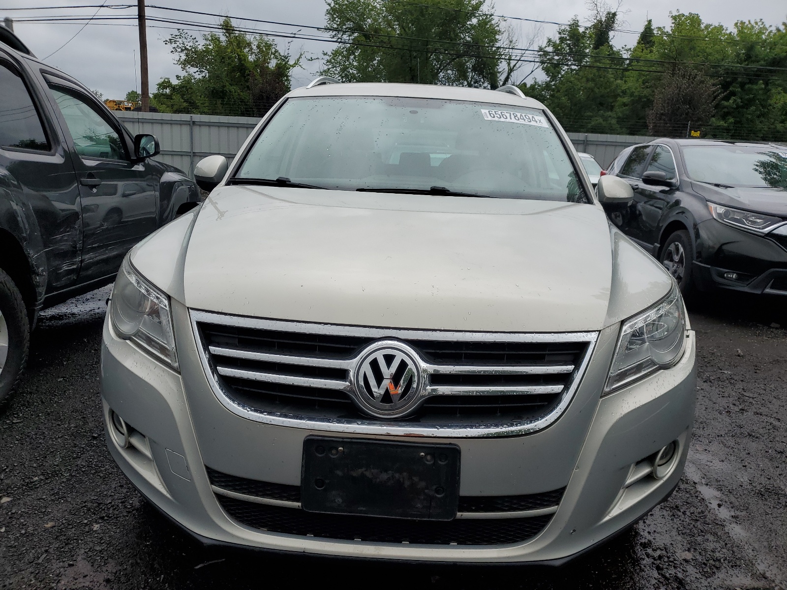 wvgbv7ax1bw566873 WVGBV7AX1BW566873 2011 Volkswagen Tiguan S