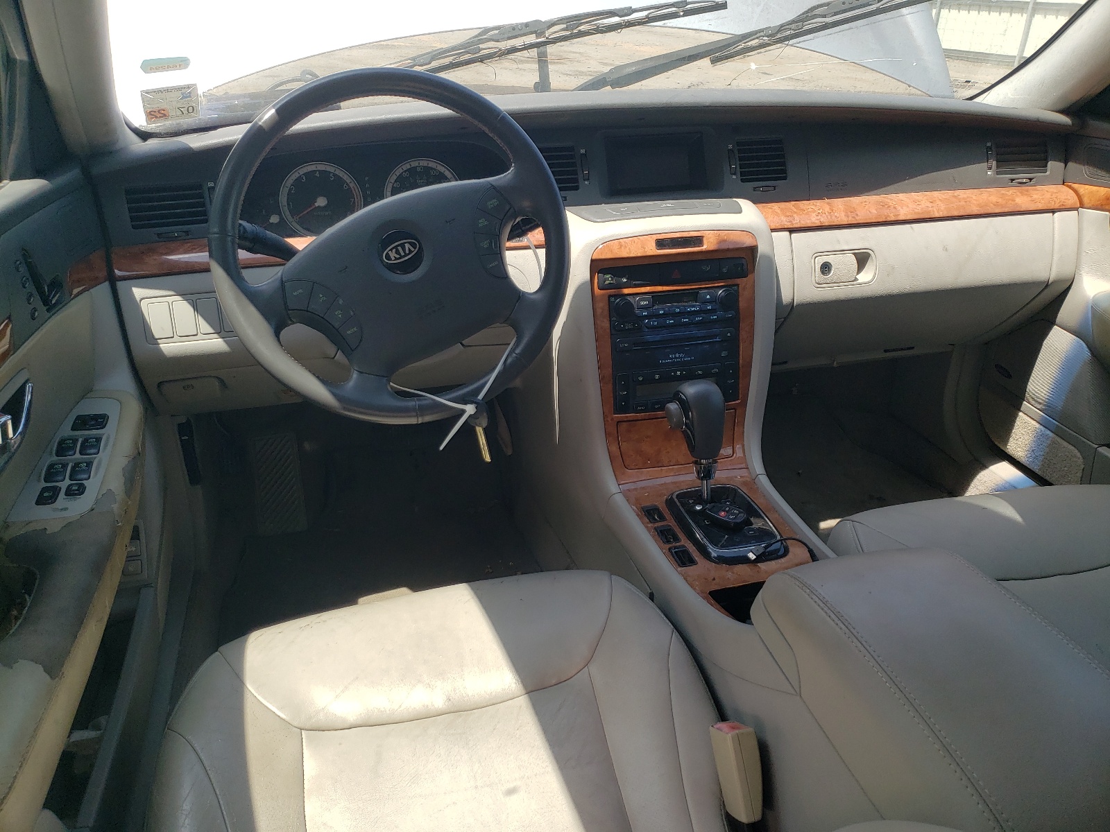 KNALD124855072692 2005 Kia Amanti