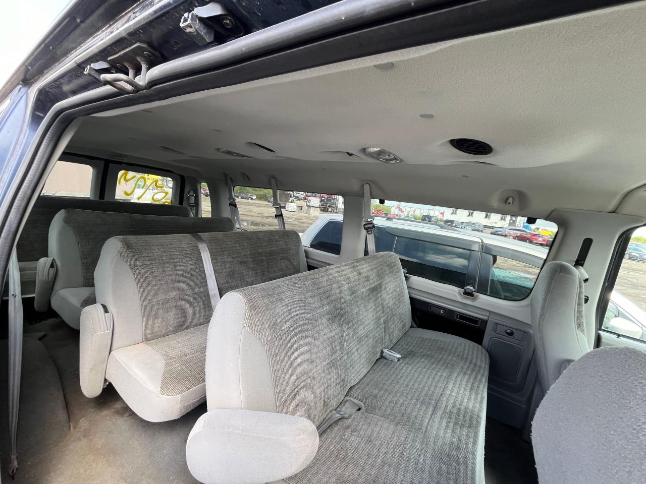 2003 Ford Econoline E350 Super Duty Wagon VIN: 1FBSS31LX3HB21707 Lot: 68155114