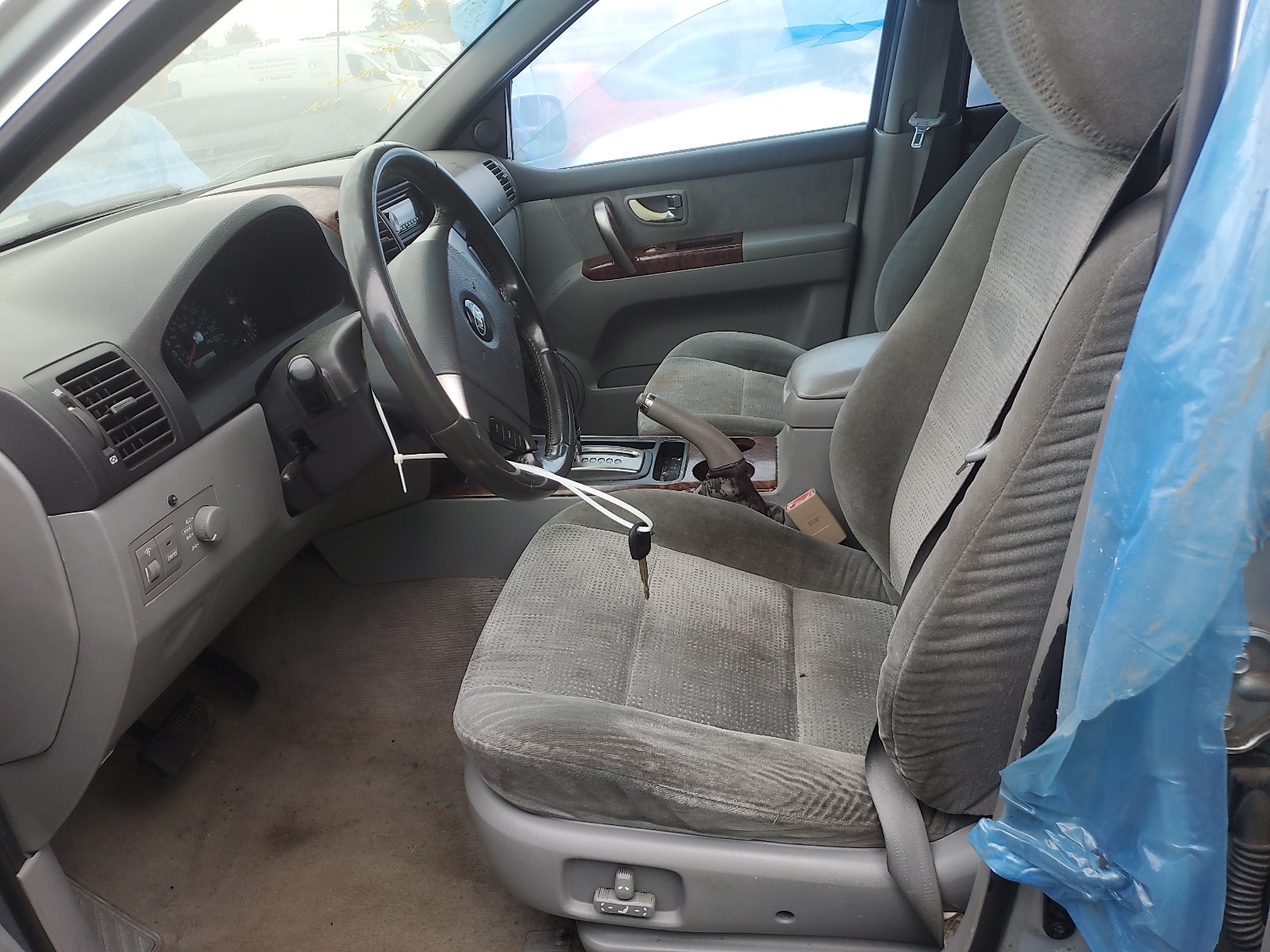 KNDJC733645301147 2004 Kia Sorento Ex