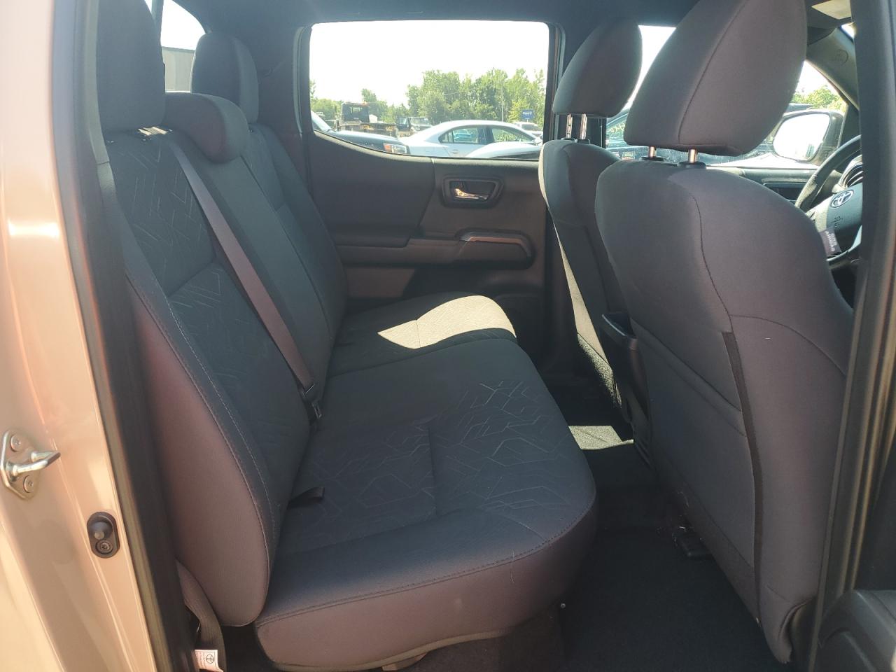 2016 Toyota Tacoma Double Cab VIN: 3TMDZ5BN1GM012596 Lot: 66149804