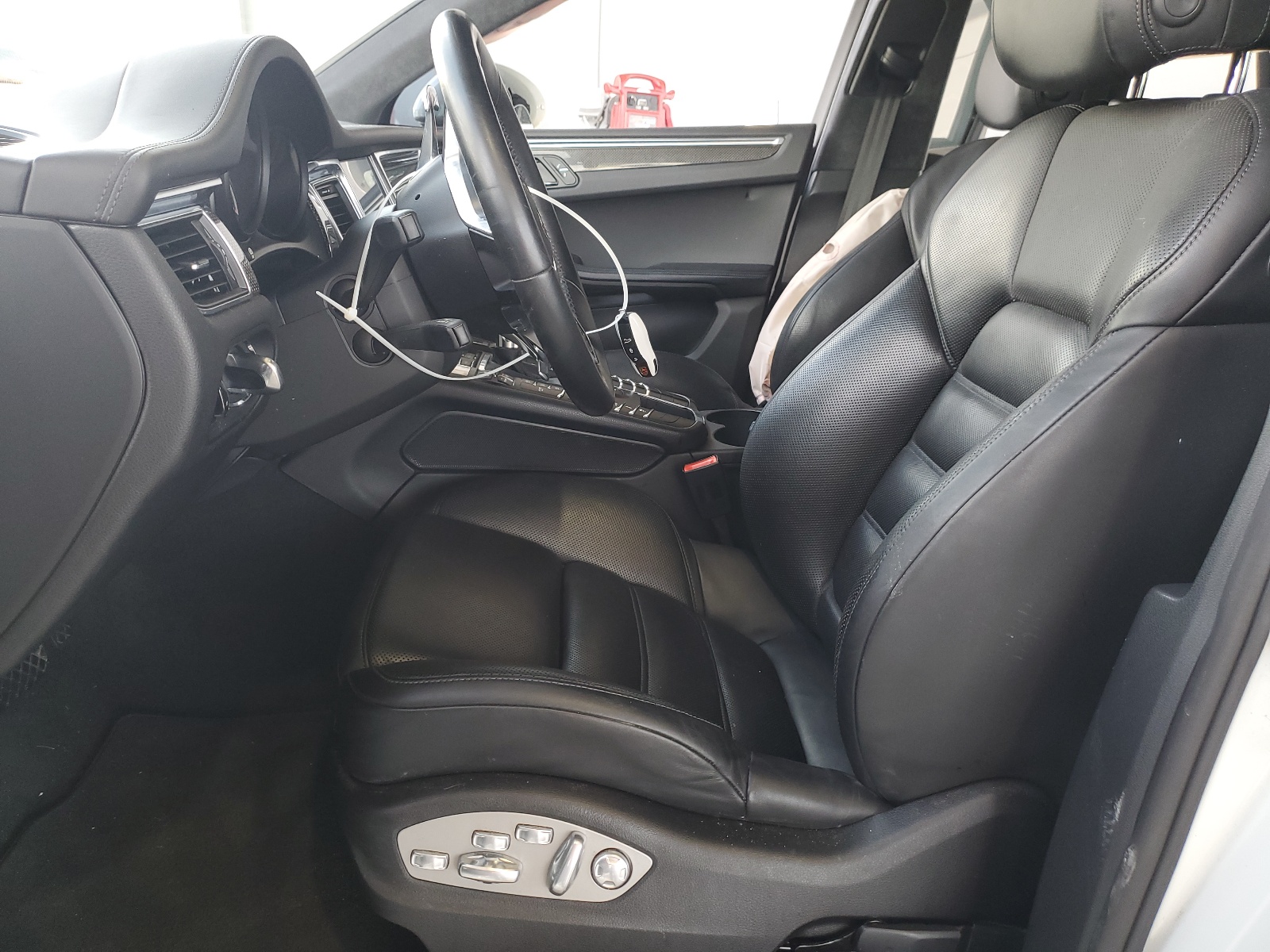 WP1AF2A53HLB61590 2017 Porsche Macan Turbo