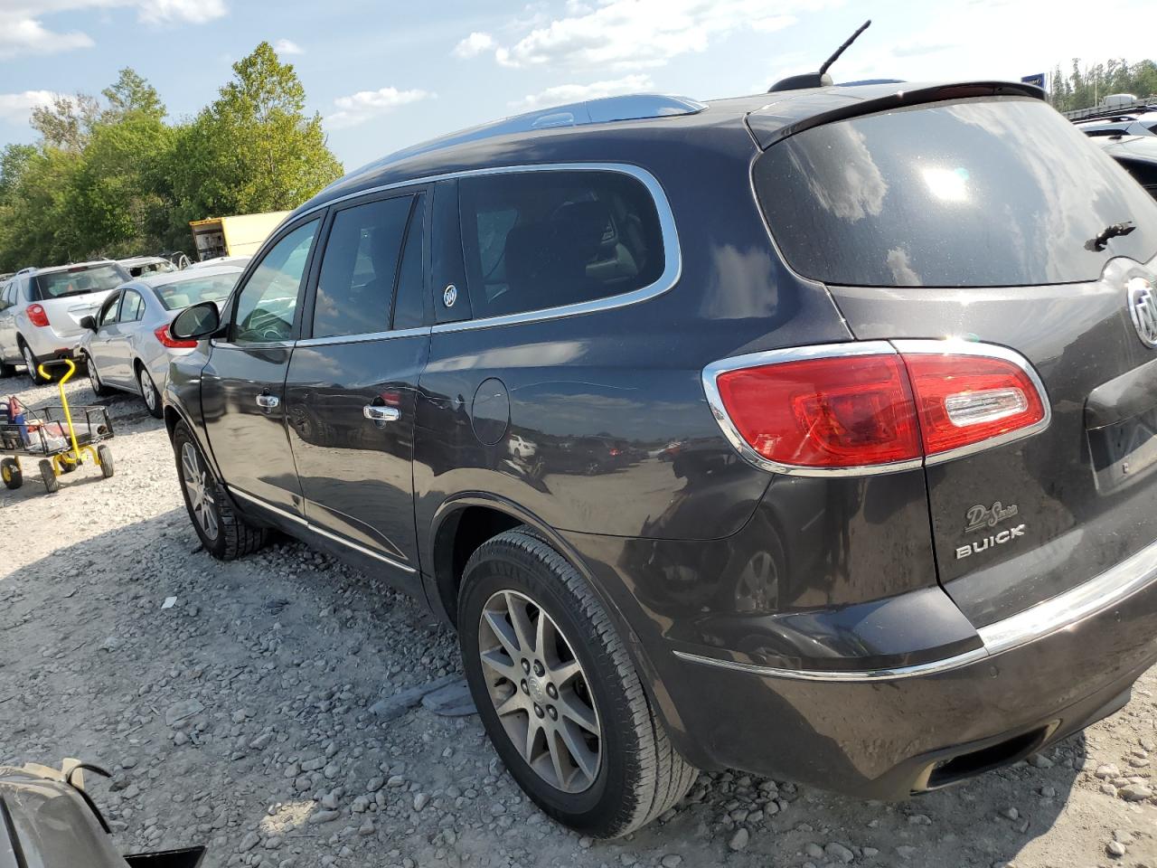 5GAKVBKD9GJ218224 2016 BUICK ENCLAVE - Image 2