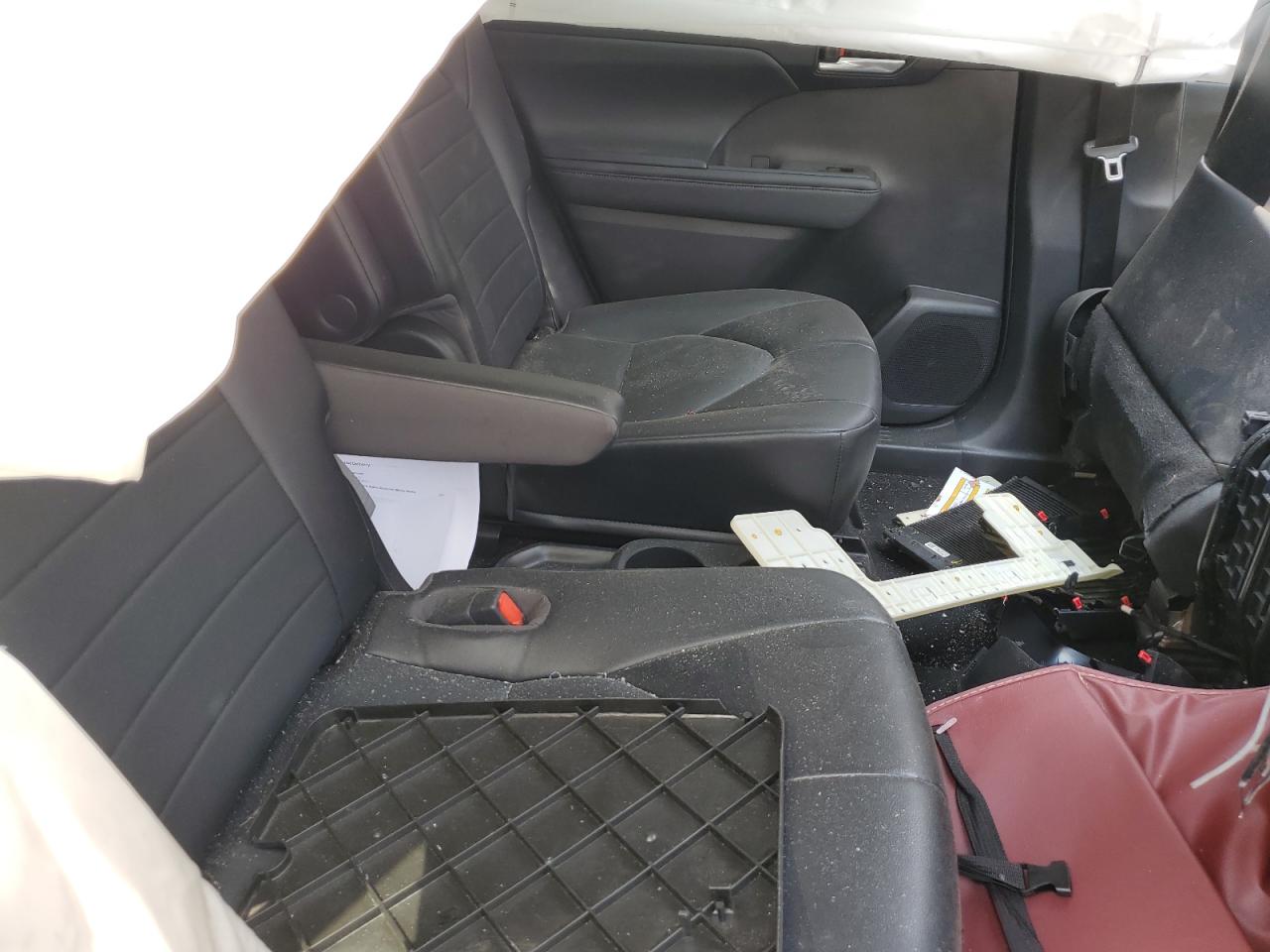 2022 Toyota Highlander Xle VIN: 5TDGZRAH2NS097946 Lot: 67493414