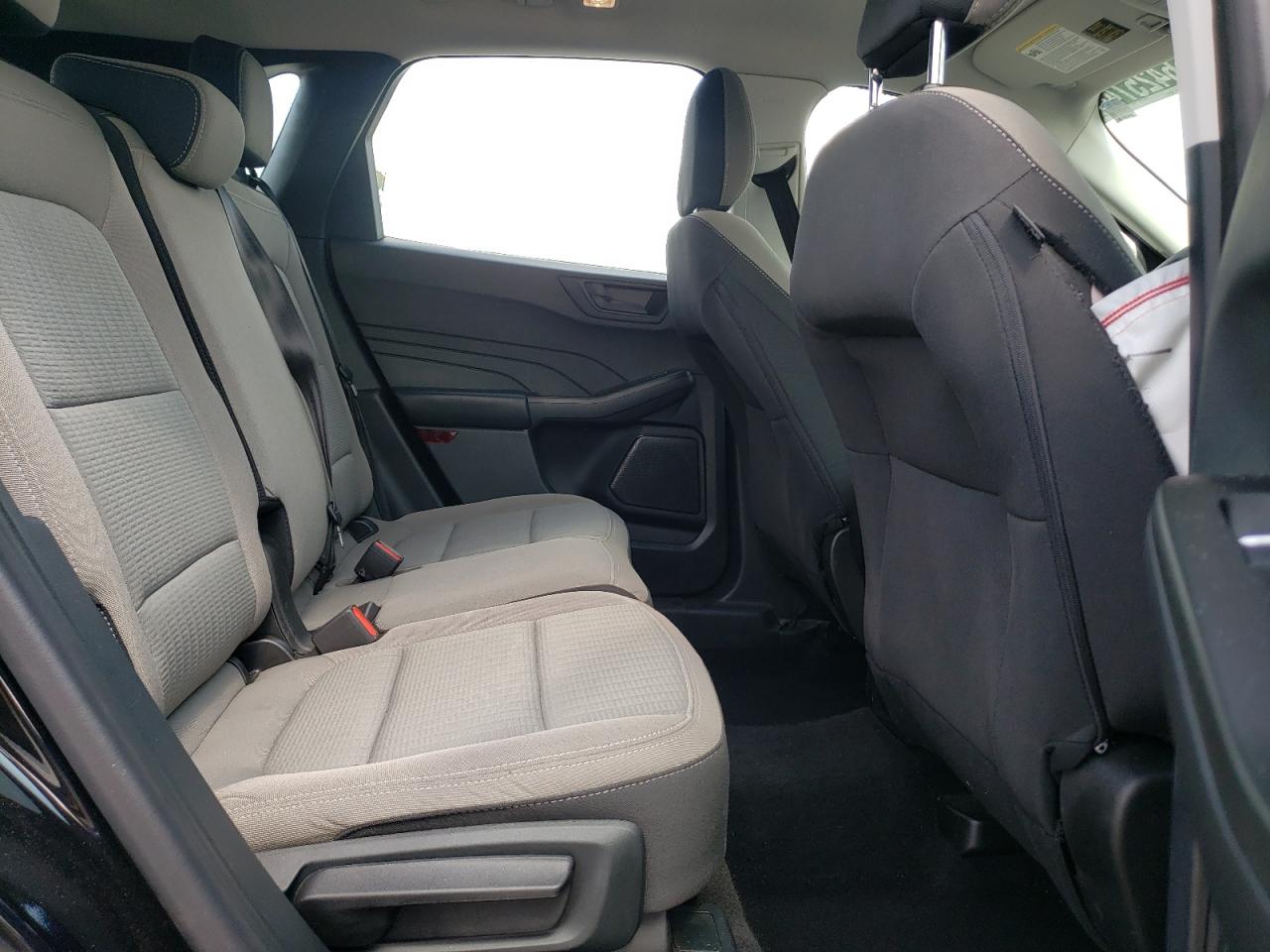 2022 Ford Escape S VIN: 1FMCU0F69NUB32361 Lot: 66425744