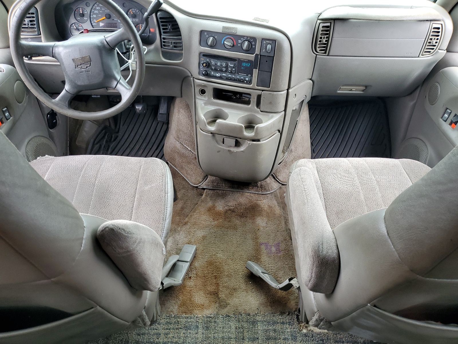 1GNDM19W6WB181371 1998 Chevrolet Astro