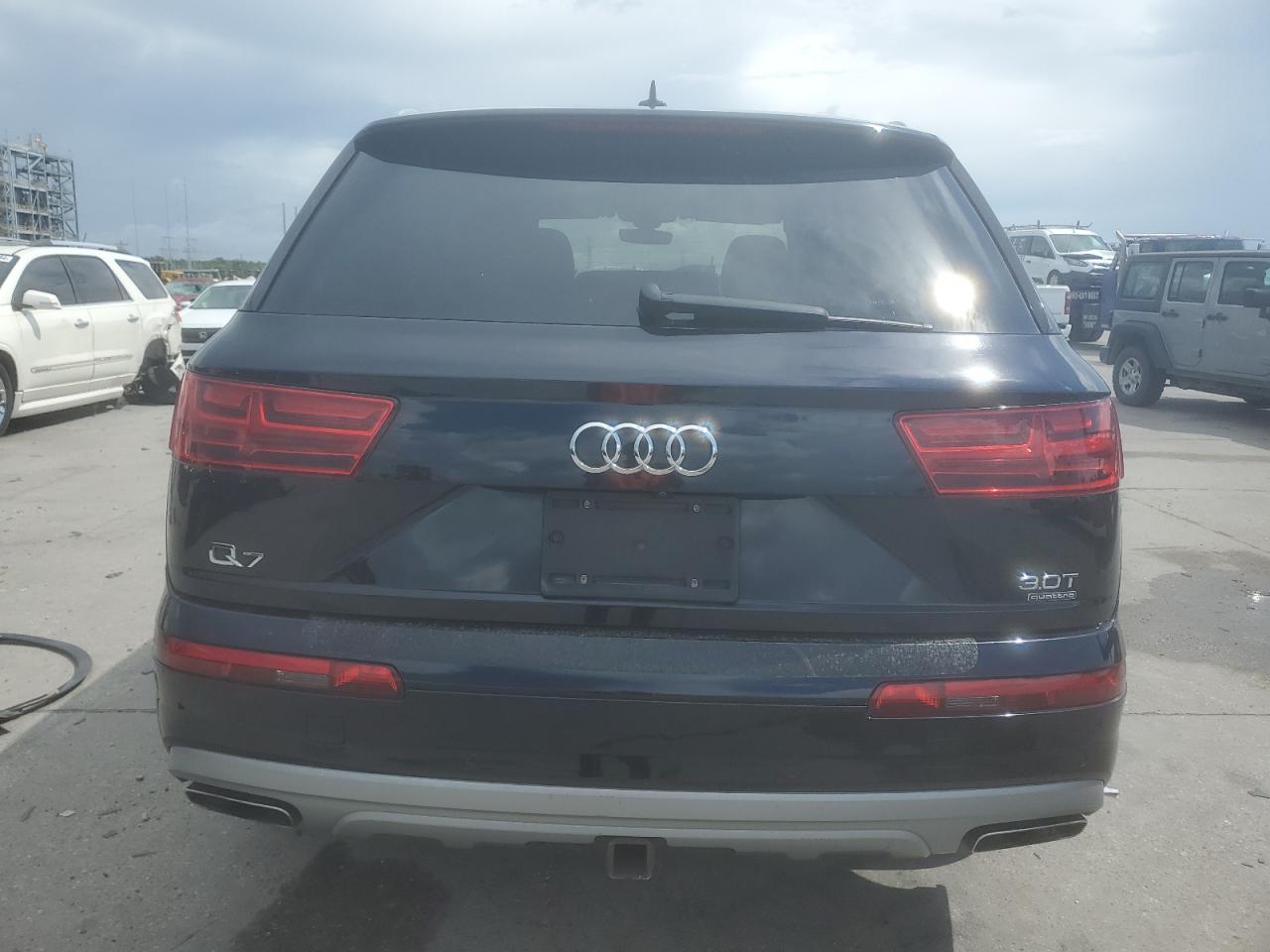 WA1AAAF75HD006130 2017 Audi Q7 Premium