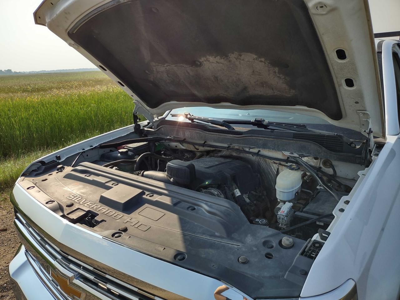 2015 Chevrolet Silverado - Image 7