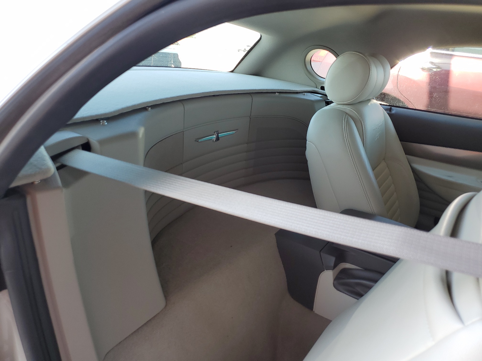 1FAHP69A85Y109057 2005 Ford Thunderbird 50Th Anniversary