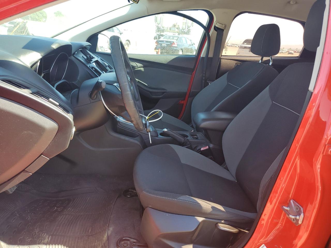 1FAHP3K21CL177731 2012 Ford Focus Se
