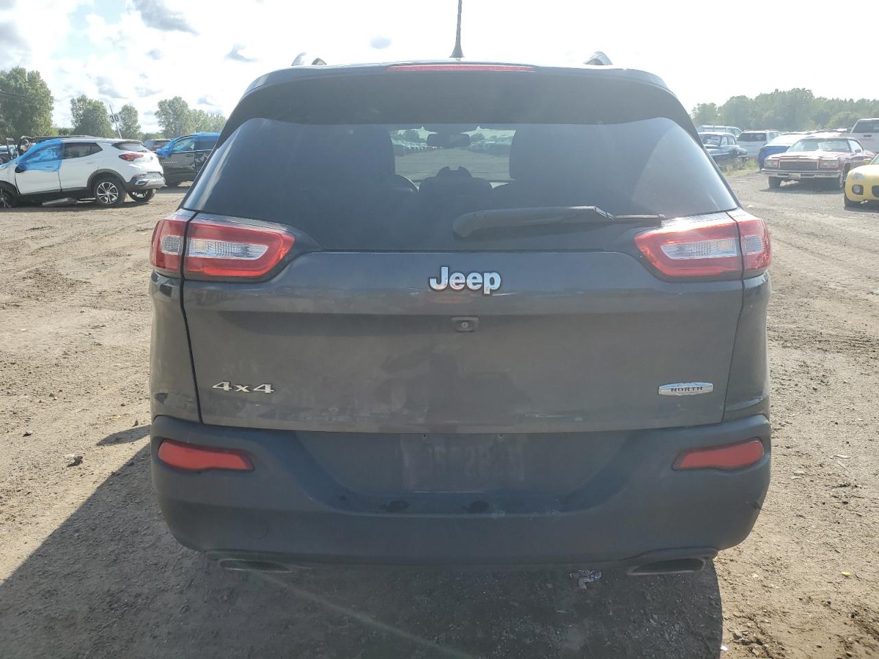 2015 Jeep Cherokee Latitude VIN: 1C4PJMCSXFW582677 Lot: 67999984