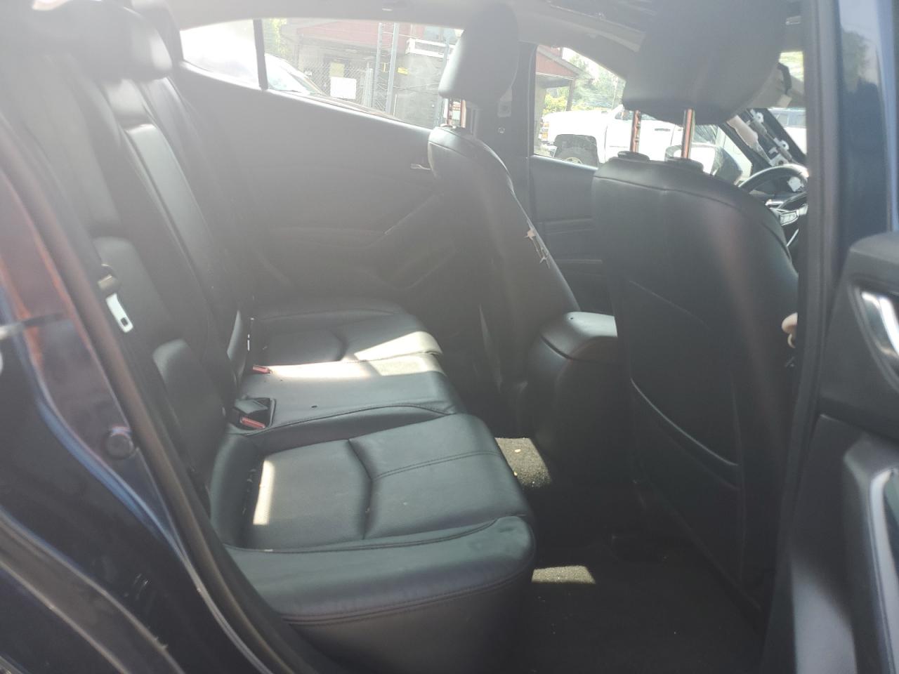 2018 Mazda 3 - Image 10