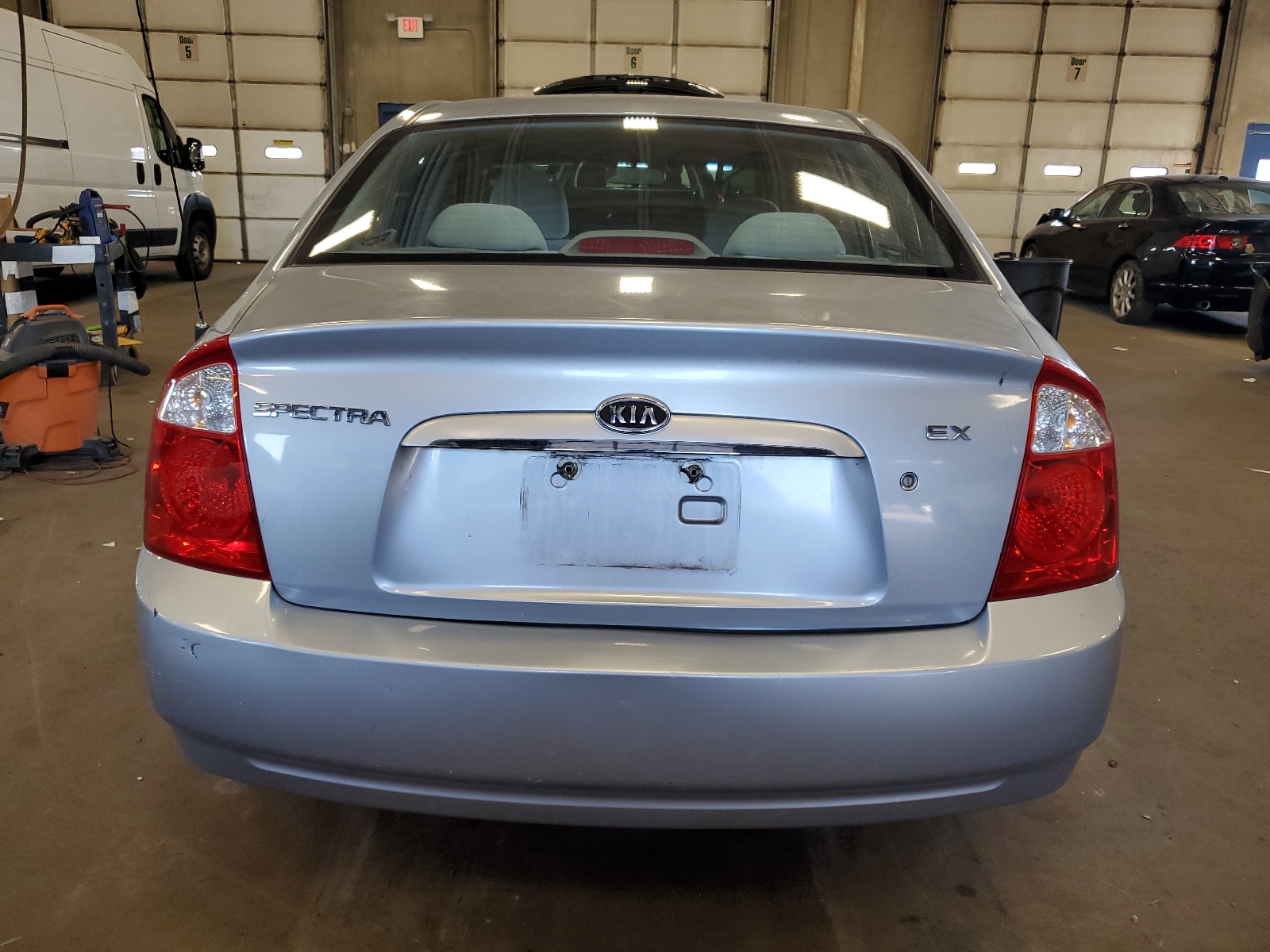 KNAFE121955135850 2005 Kia Spectra Lx