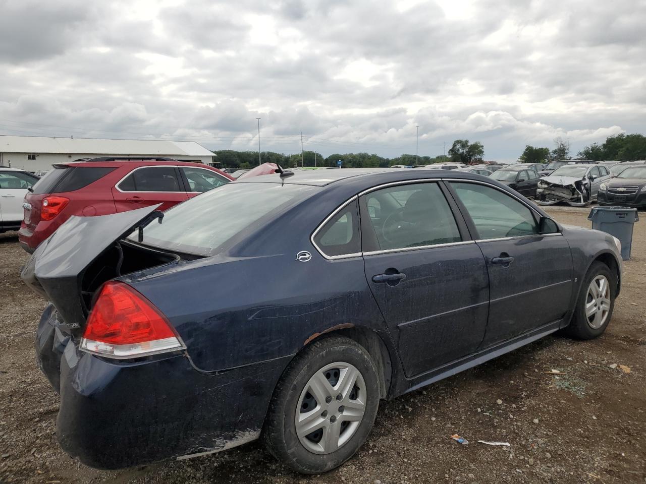 2009 Chevrolet Impala - Image 3
