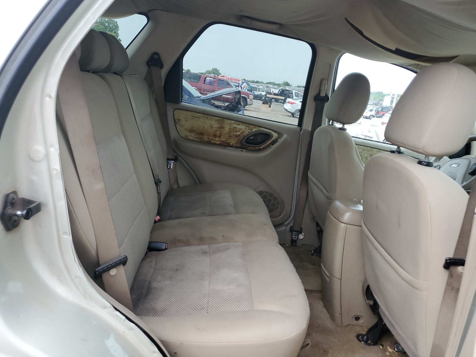 1FMYU93105KE47306 2005 Ford Escape Xlt