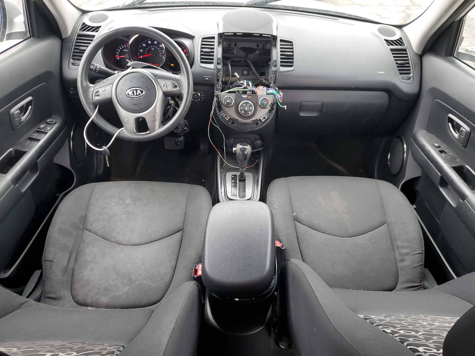 KNDJT2A27A7703093 2010 Kia Soul +