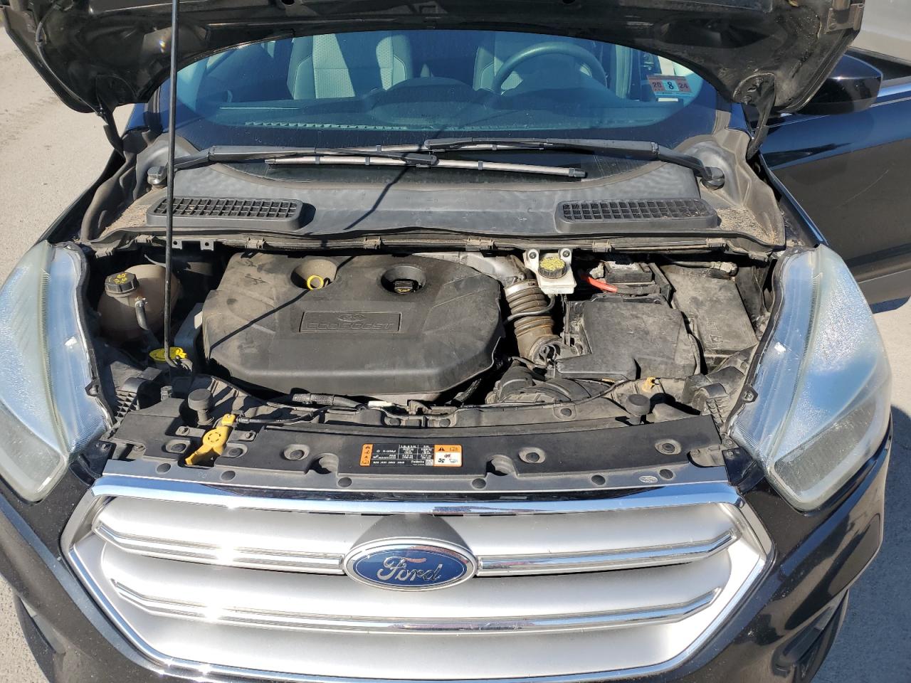 1FMCU9G97HUA29277 2017 Ford Escape Se