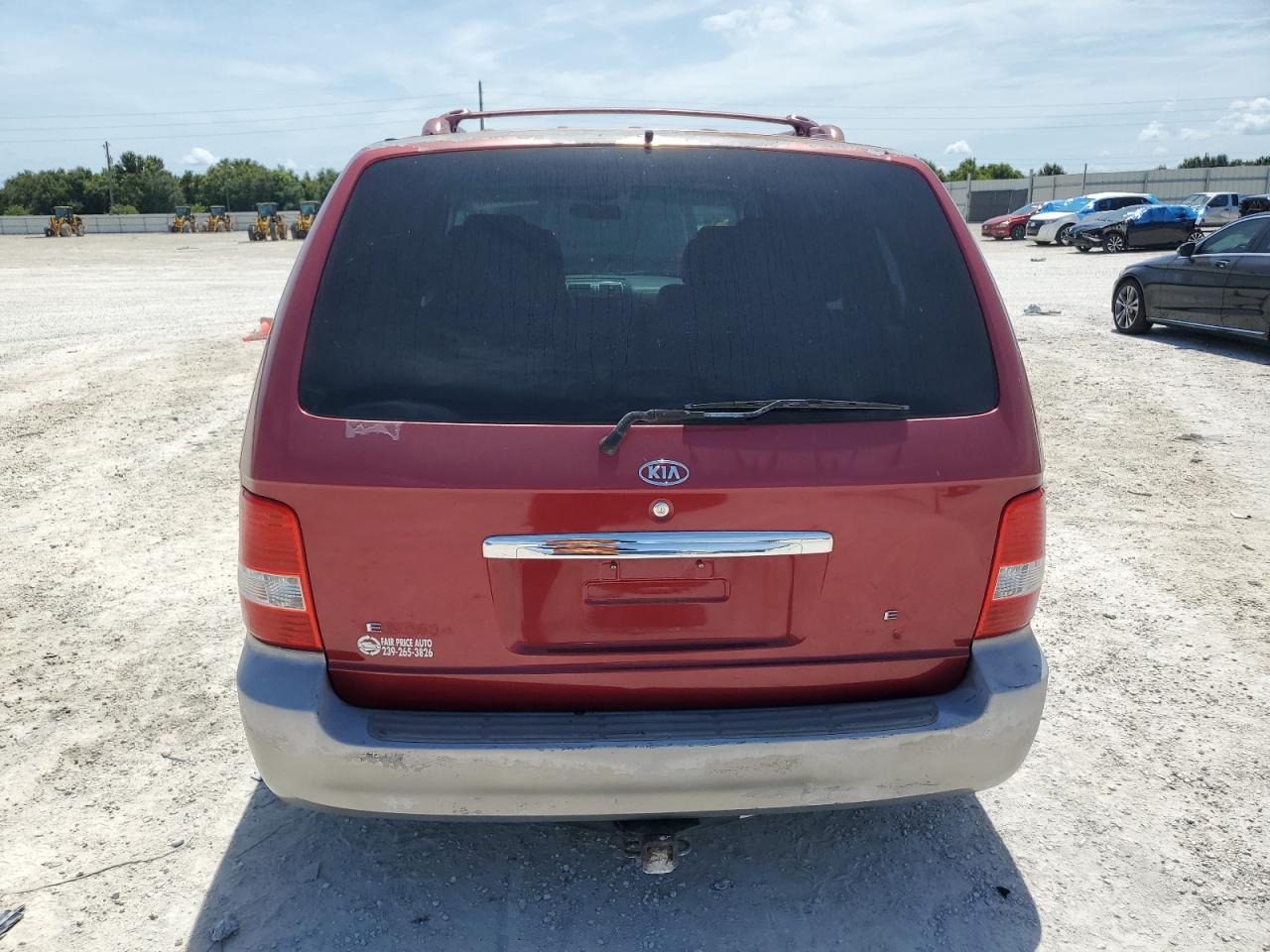 2003 Kia Sedona Ex VIN: KNDUP131836479213 Lot: 65038114