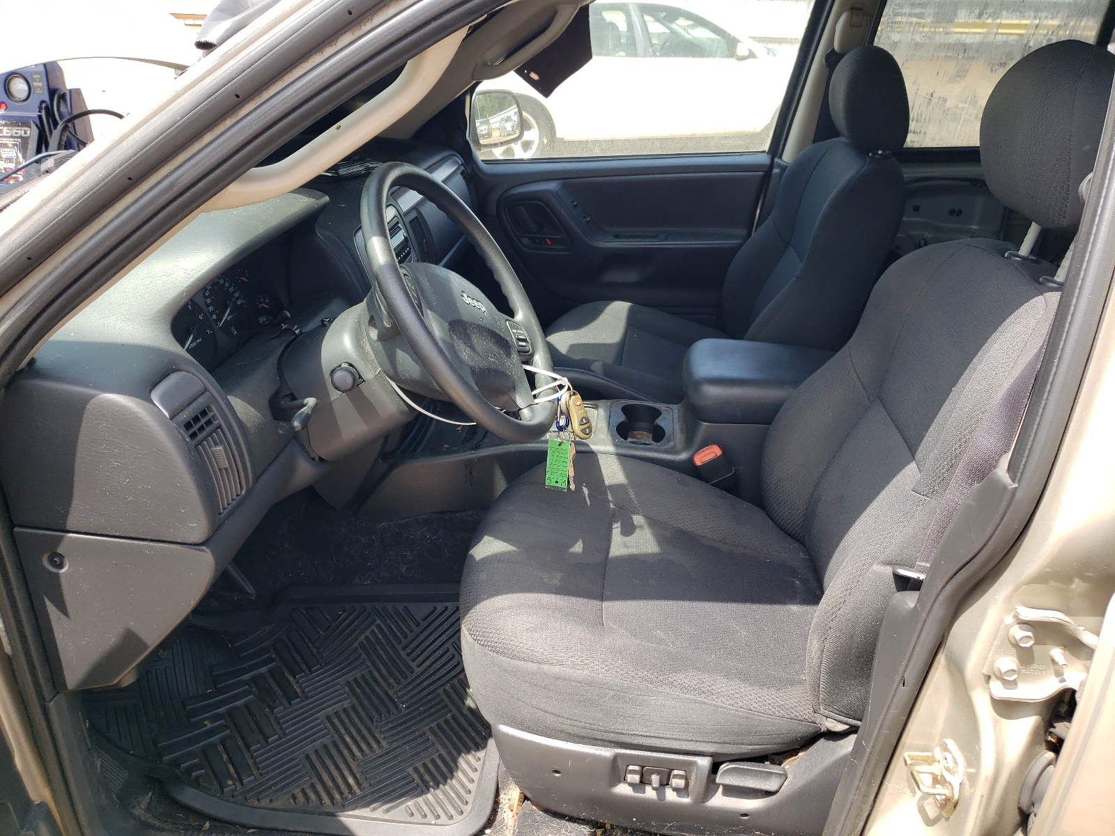 1J4GW48S13C573108 2003 Jeep Grand Cherokee Laredo