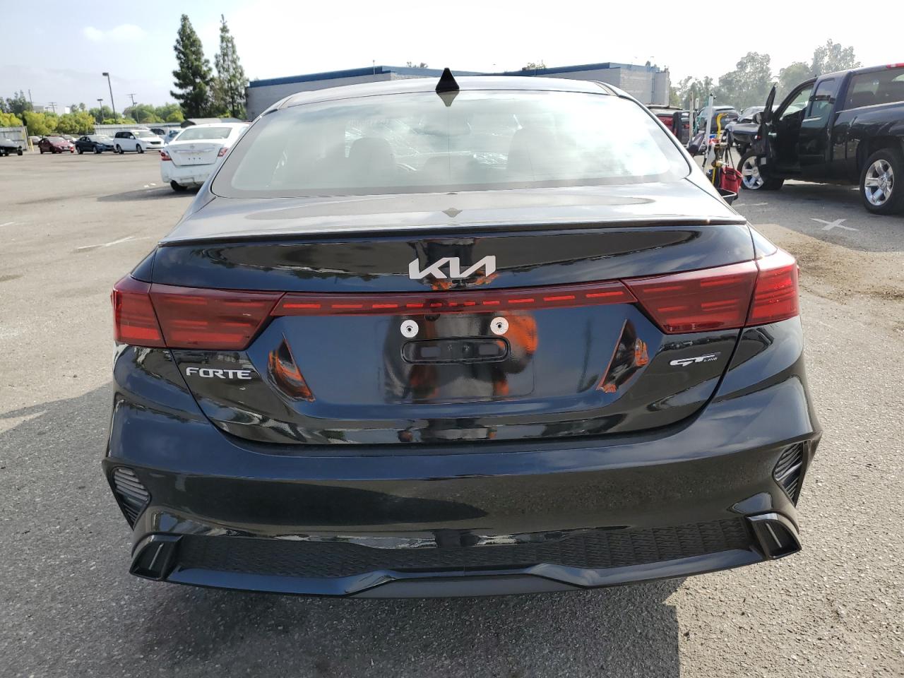 3KPF54AD4PE575756 2023 Kia Forte Gt Line