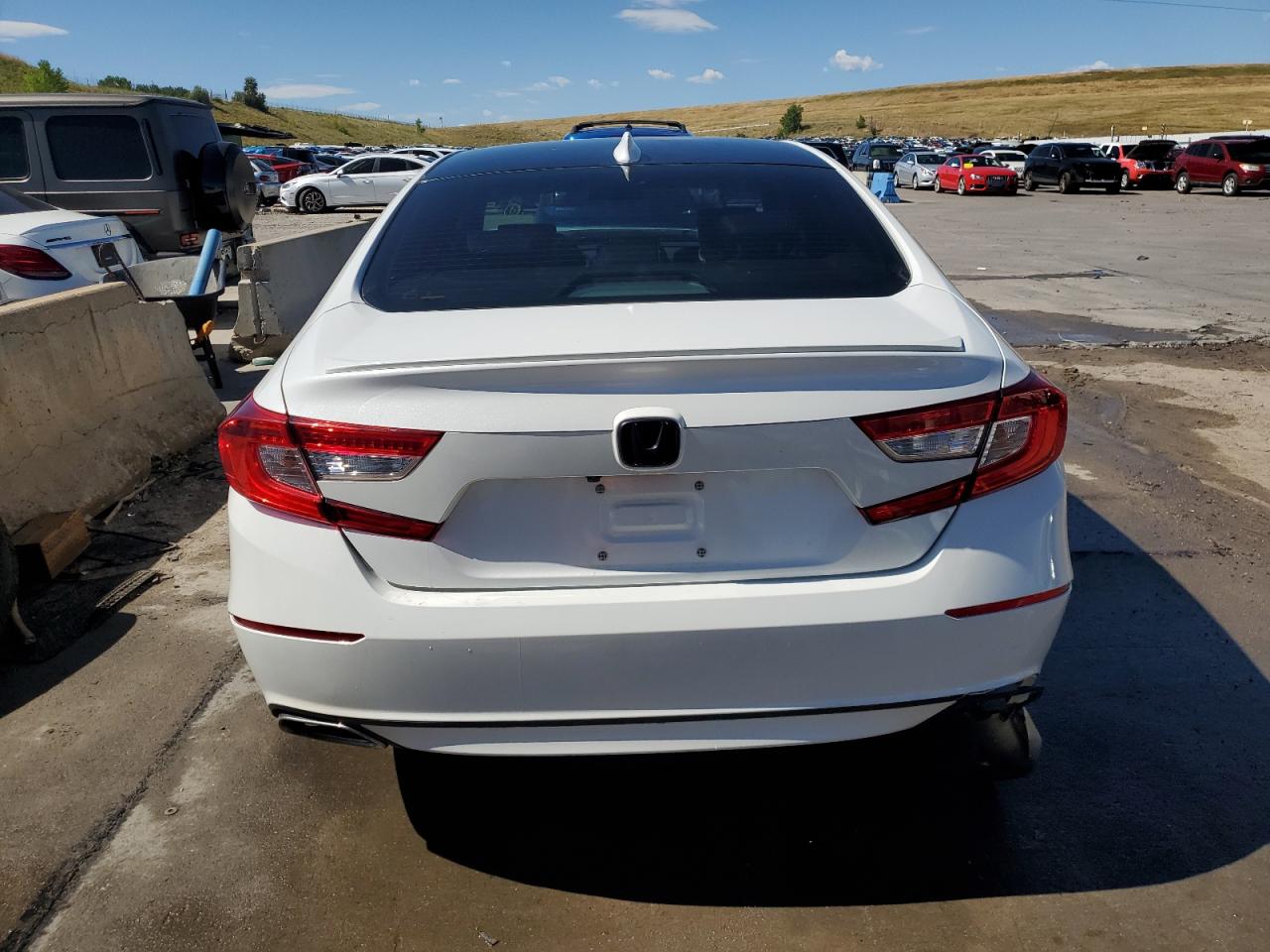 1HGCV1E39JA220841 2018 Honda Accord Sport