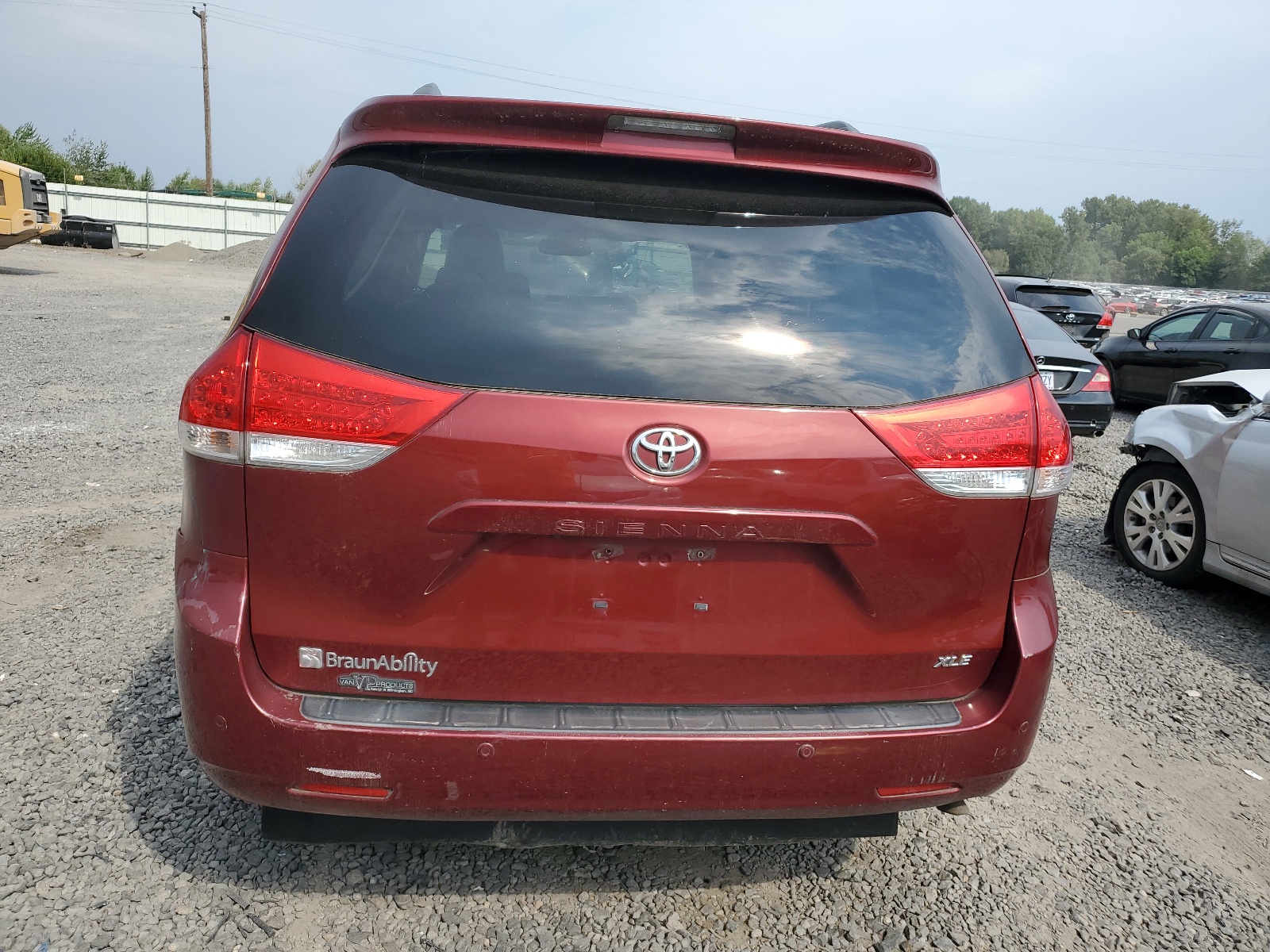 5TDYK3DC6ES422412 2014 Toyota Sienna Xle