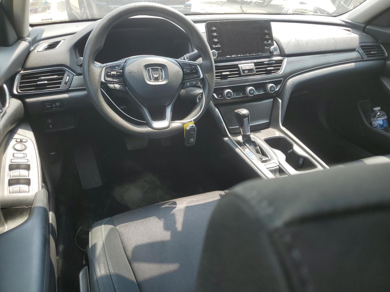 1HGCV1F12JA260286 2018 Honda Accord Lx