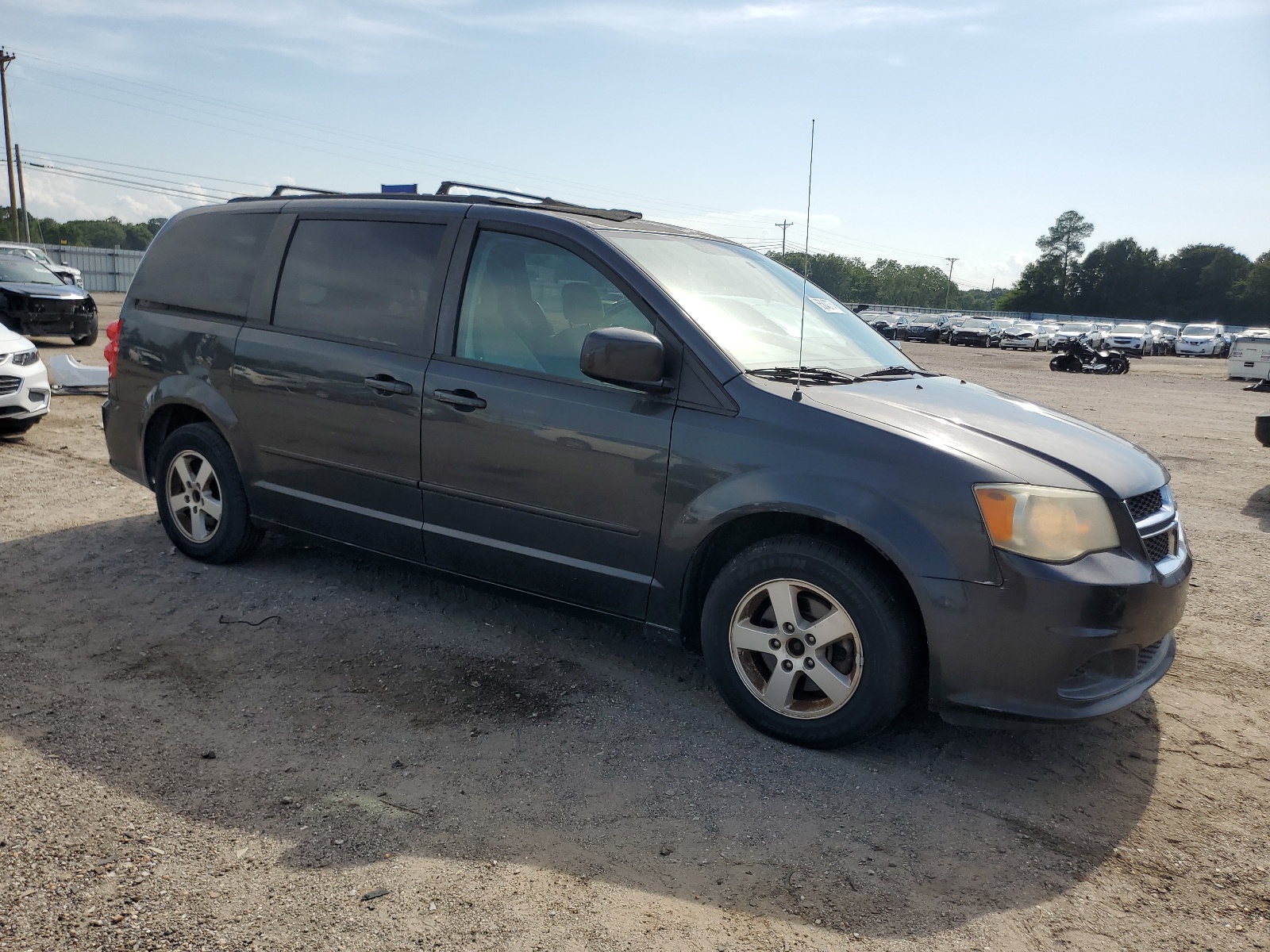 2D4RN3DG0BR633174 2011 Dodge Grand Caravan Mainstreet