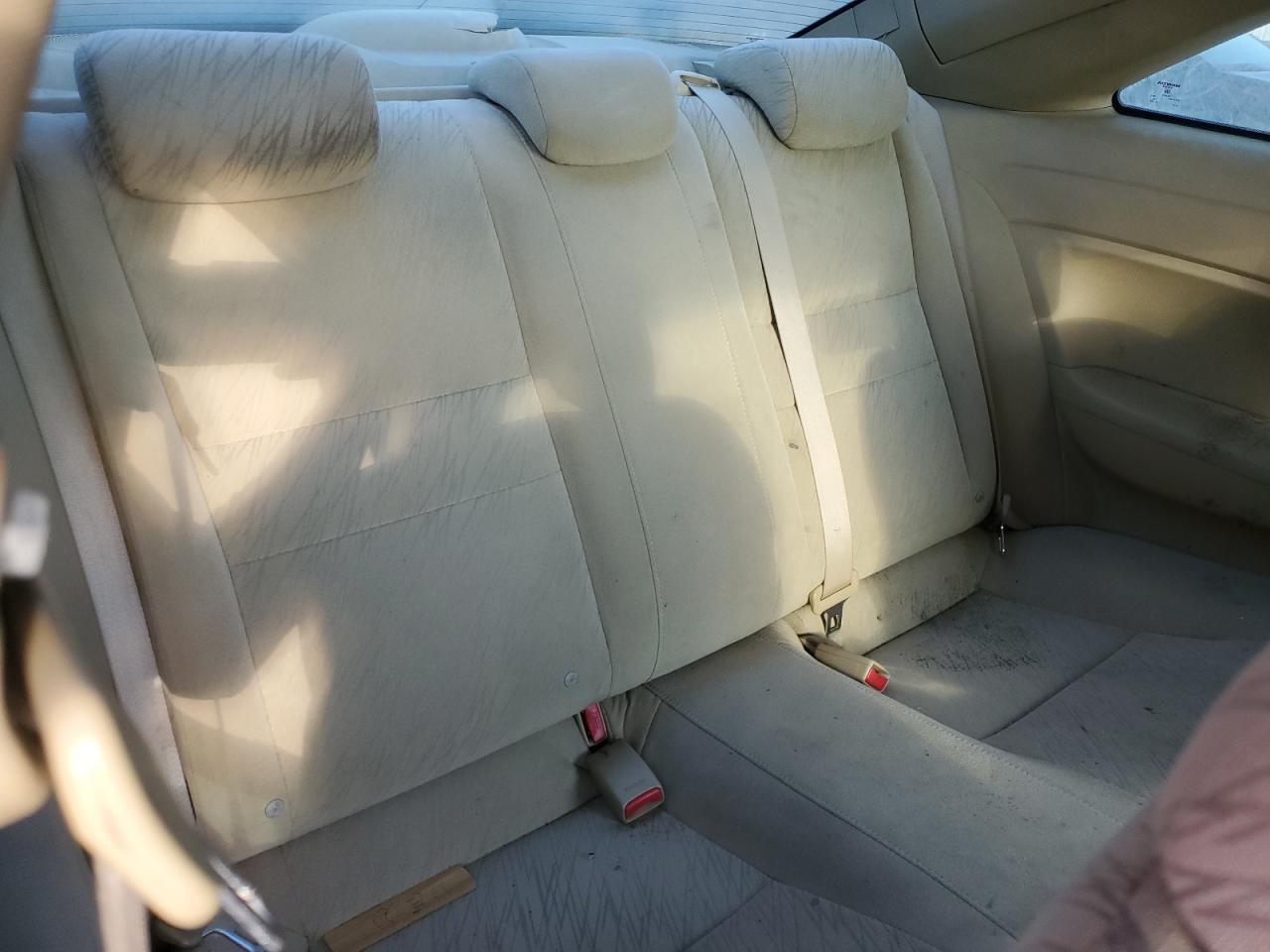 2007 Honda Civic Lx VIN: 2HGFG12647H530010 Lot: 67029804