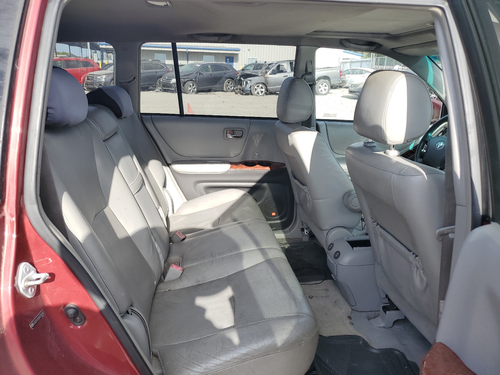 JTEEP21A650125592 2005 Toyota Highlander Limited