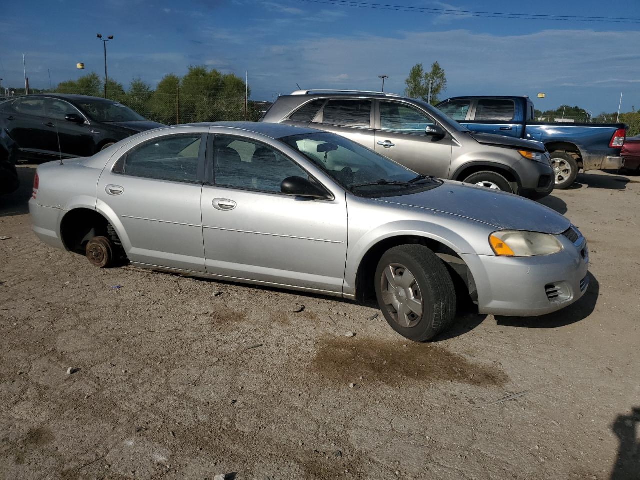 2005 Dodge Stratus - Image 4