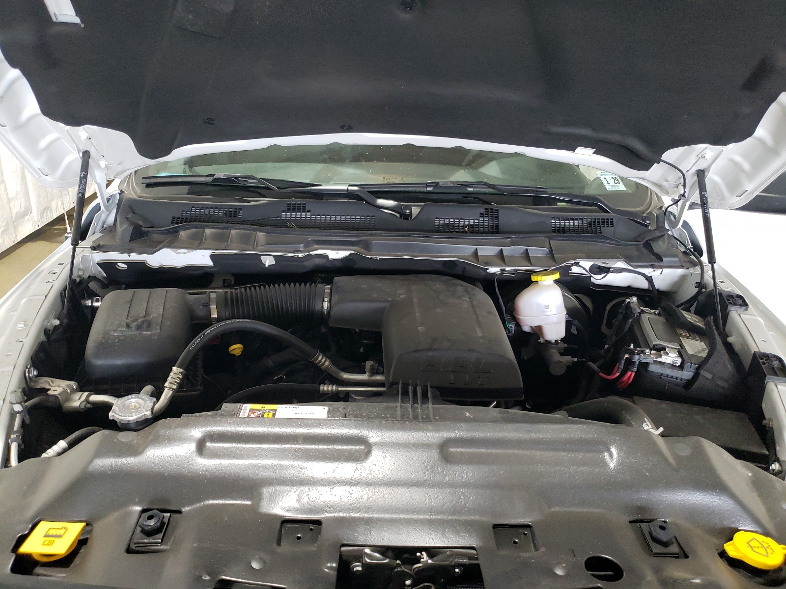 1C6RR7LG3RS125212 2024 Ram 1500 Classic Slt