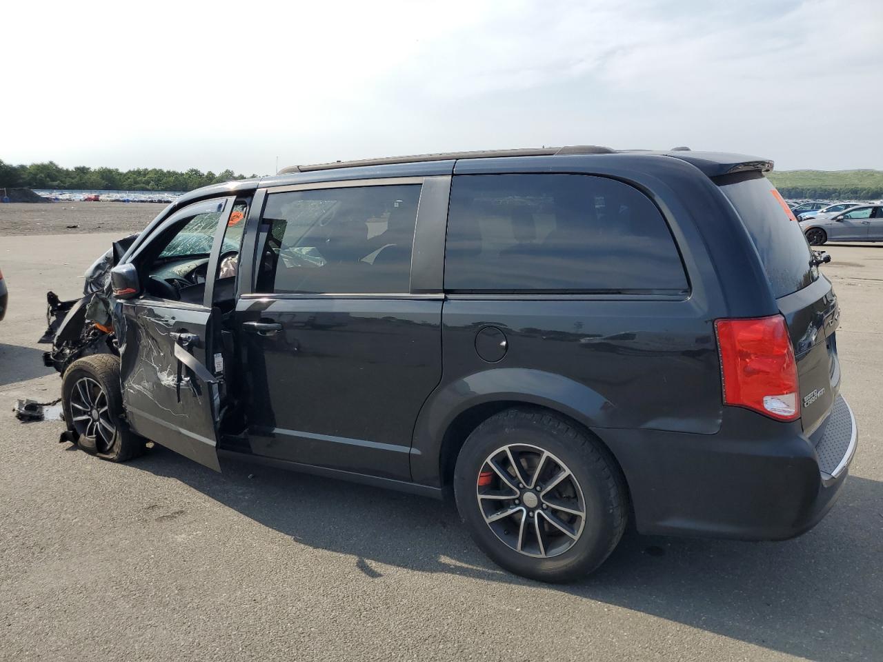 2C4RDGEG8JR337064 2018 Dodge Grand Caravan Gt