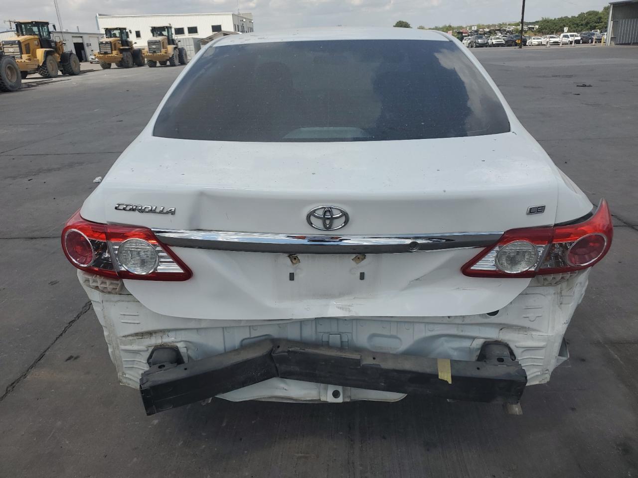 5YFBU4EE6CP040571 2012 Toyota Corolla Base