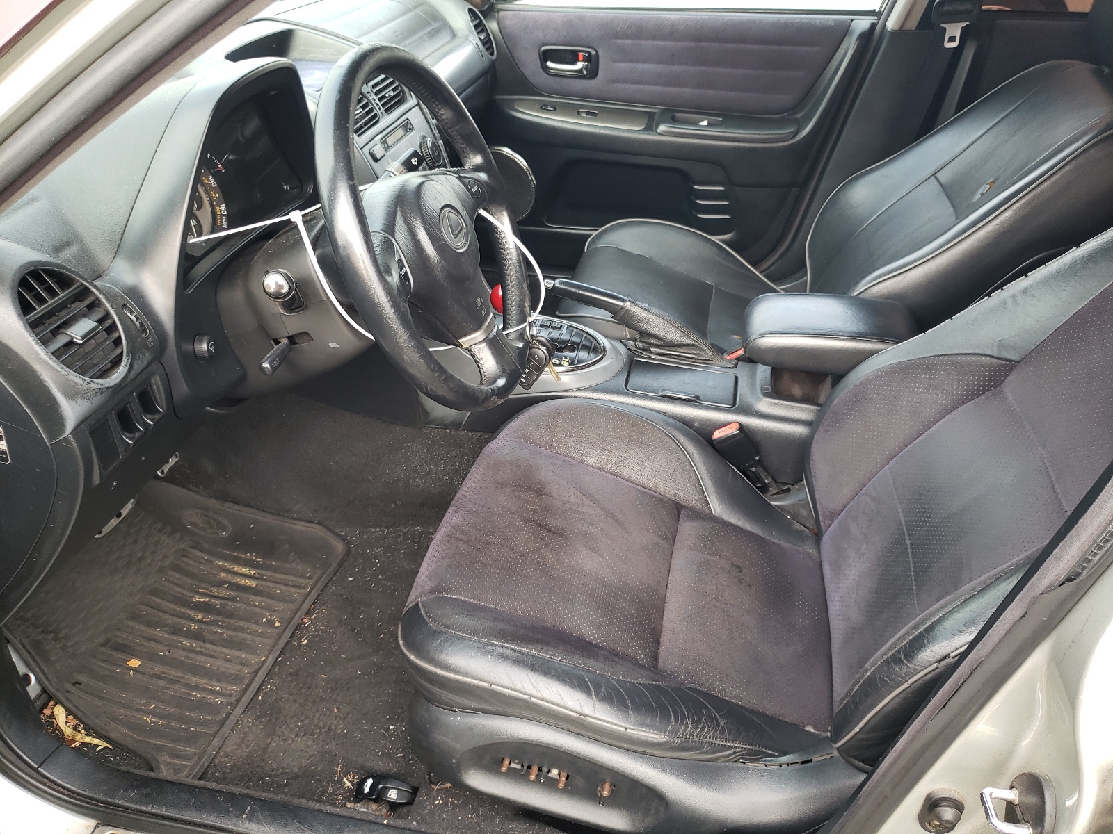 JTHBD192420053700 2002 Lexus Is 300