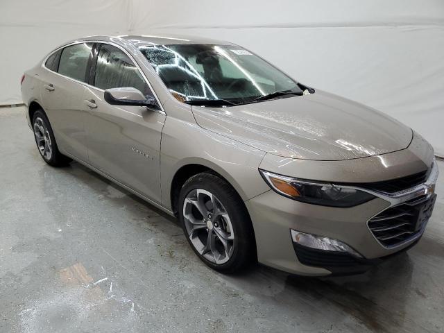 1G1ZD5ST4RF202911 Chevrolet Malibu LT 4