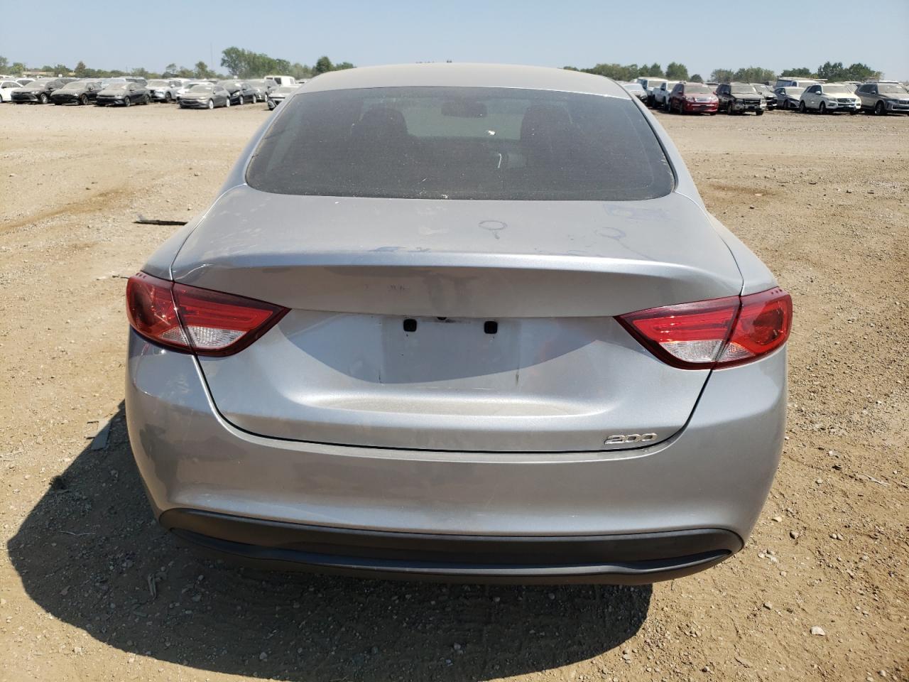 1C3CCCFBXFN560638 2015 Chrysler 200 Lx