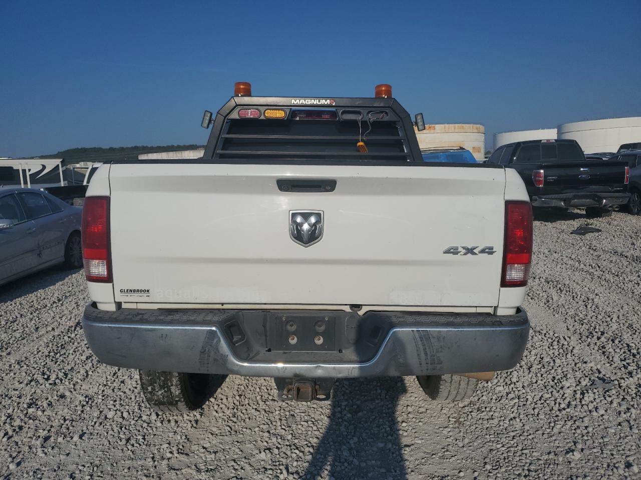 3C6UR5CL6JG153786 2018 Ram 2500 St